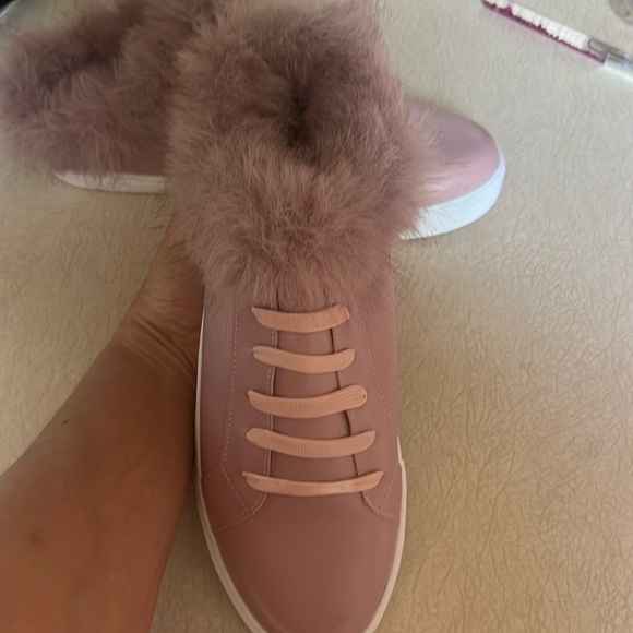Fur sneakers - Picture 1 of 5